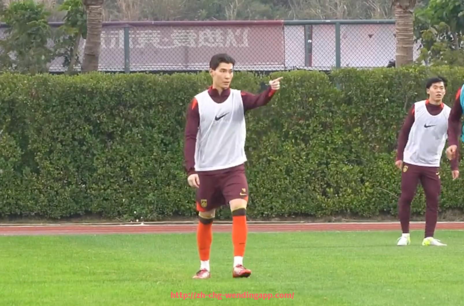 问鼎娱乐官网-英超明星球员贝克汉姆职业生涯回顾与数据盘点